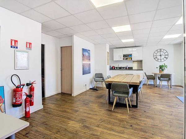 LOCAL COMMERCIAL- LOUÉ Muret 7 pièce(s) 149.75 m2