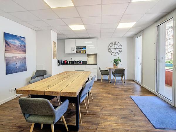 LOCAL COMMERCIAL- LOUÉ Muret 7 pièce(s) 149.75 m2