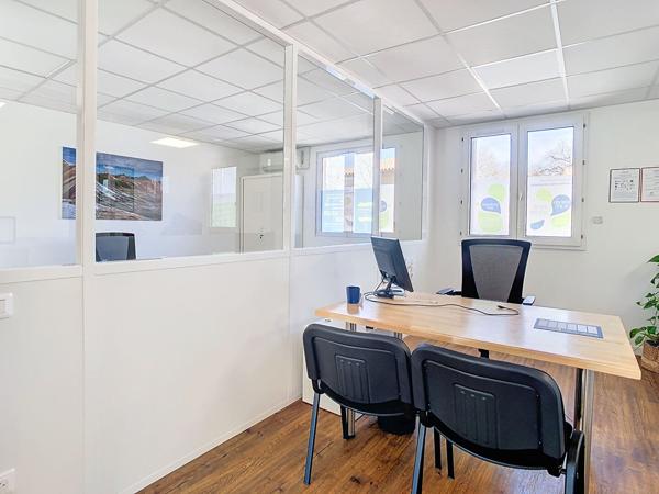 LOCAL COMMERCIAL- LOUÉ Muret 7 pièce(s) 149.75 m2