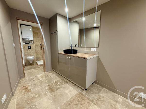 à vendre  19 m2 FONTAINEBLEAU - 77