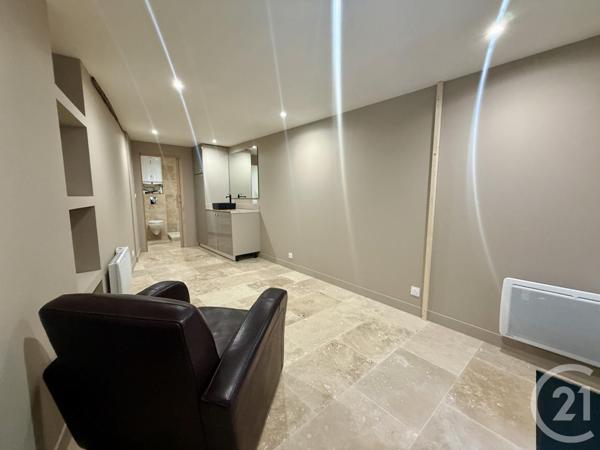 à vendre  19 m2 FONTAINEBLEAU - 77