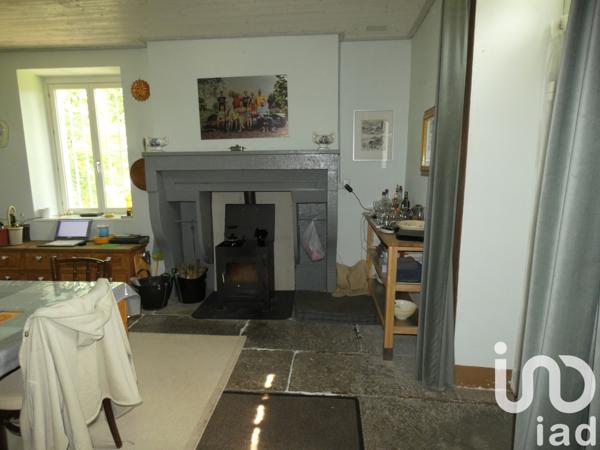 Maison à vendre 9 pièces 203 m² Auzelles