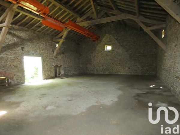 Maison à vendre 9 pièces 203 m² Auzelles