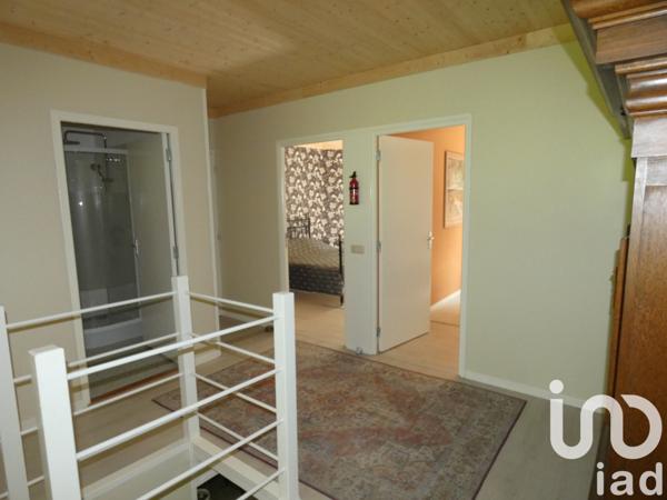 Maison à vendre 9 pièces 203 m² Auzelles