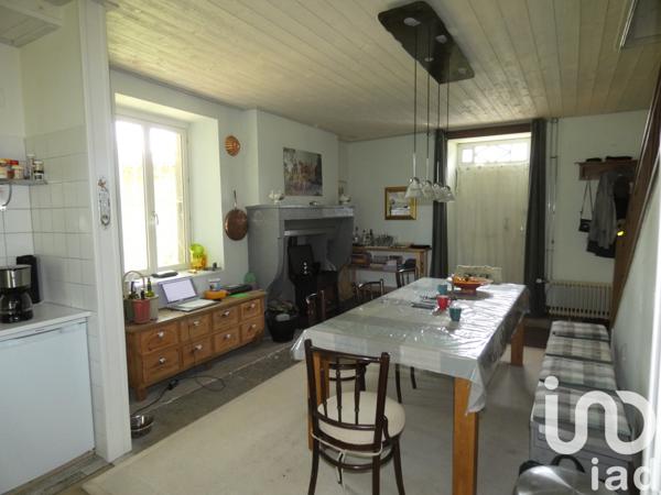 Maison à vendre 9 pièces 203 m² Auzelles