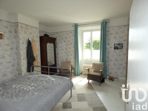 Maison à vendre 9 pièces 203 m² Auzelles