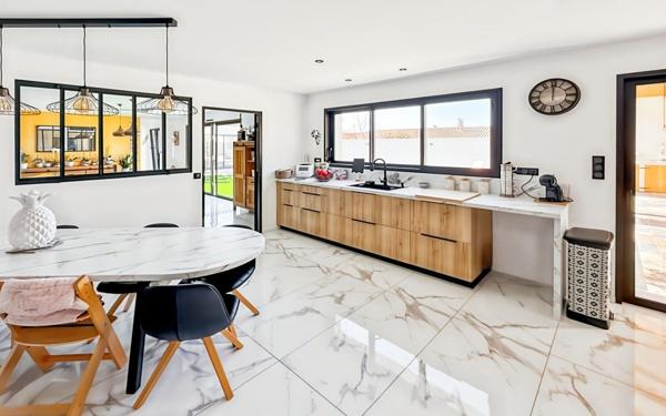 Maison à vendre    6 pièces •  La Jarrie