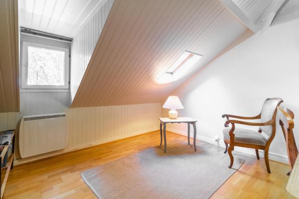 Duplex en dernier étage,168 m2 au sol-137 m2 carrez