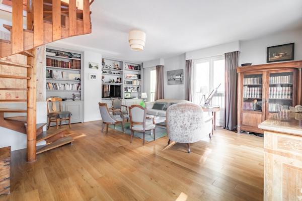 Duplex en dernier étage,168 m2 au sol-137 m2 carrez