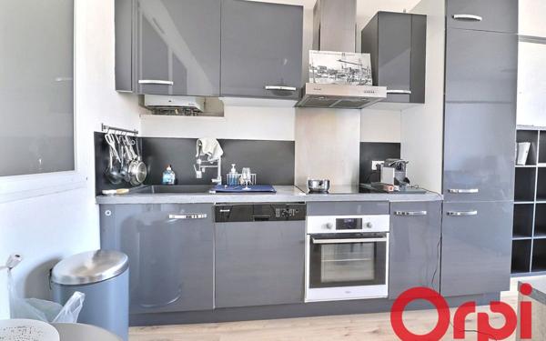 Appartement à vendre    3 pièces •  Marseille 7