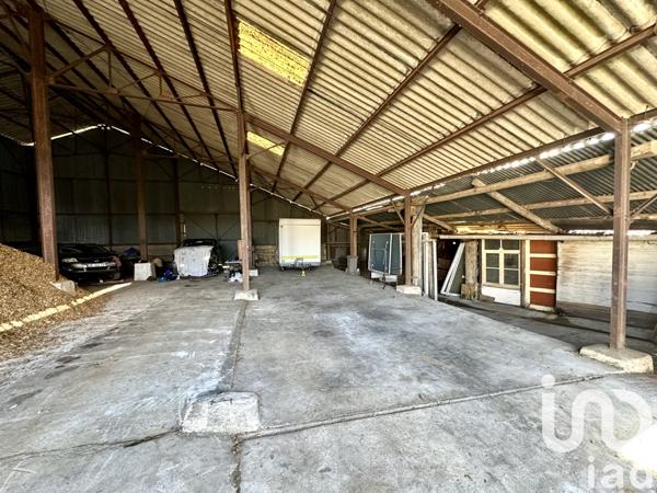 Immeuble à vendre 1 662 m² Sedan