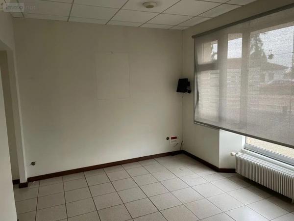 Location - Fonds et/ou murs commerciaux Damparis 39500 115 m 2
