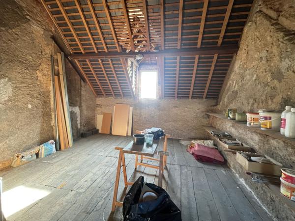 Vente Maison90 m² - 4 Pièces - LIGNIERES (18160)