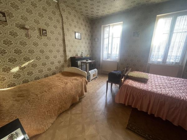 Vente Maison90 m² - 4 Pièces - LIGNIERES (18160)