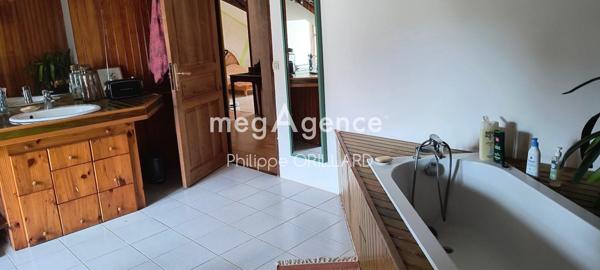 Maison à LA PREVIERE, 49420 - 7 pièces 191m²