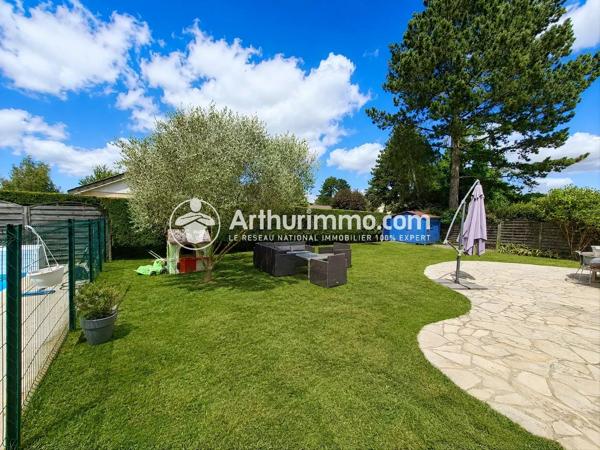 Location                                                      Maison
                        
                     7 pièces                      184 m2                     à Saint-Germain-Lès-Corbeil