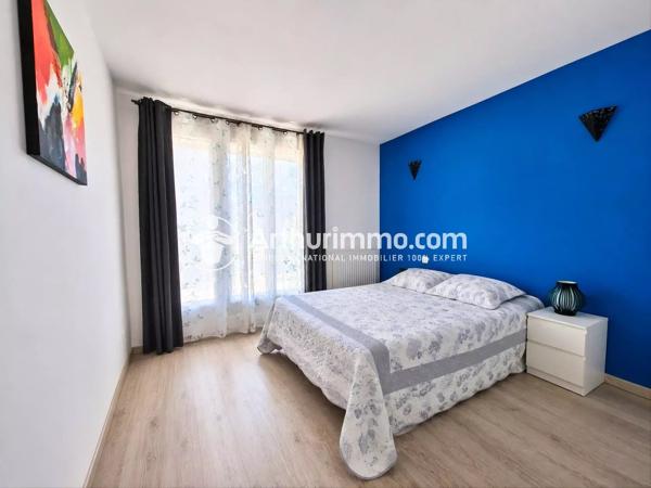 Location                                                      Maison
                        
                     7 pièces                      184 m2                     à Saint-Germain-Lès-Corbeil