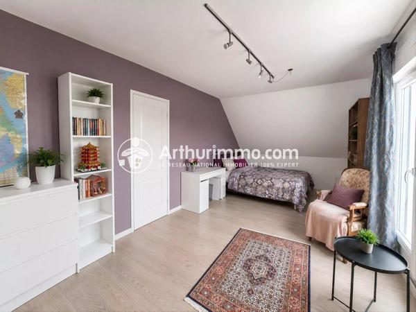 Location                                                      Maison
                        
                     7 pièces                      184 m2                     à Saint-Germain-Lès-Corbeil