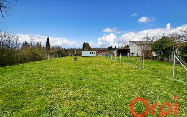 Maison à vendre    2 pièces • 78 m2 Ainay-le-Château