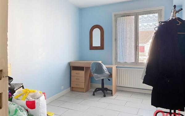 Appartement à vendre    4 pièces • 80 m2 Montluçon