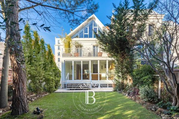 Boulogne-Billancourt, Maison 4 Chambres -  201 m² à vendre