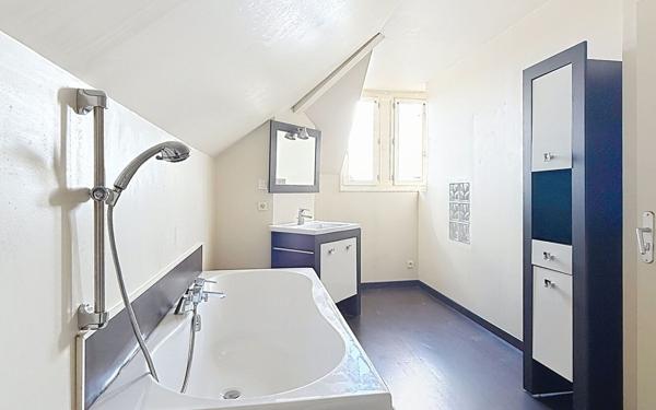 Appartement à vendre    4 pièces • 106 m2 Vichy