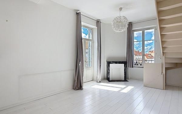 Appartement à vendre    4 pièces • 106 m2 Vichy