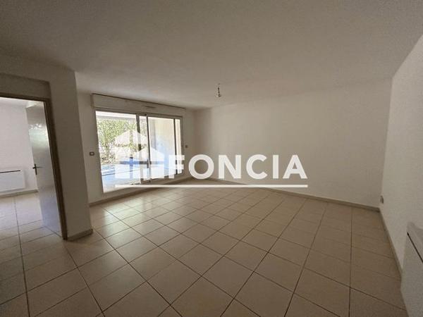 Location Appartement 2 pièces 48.3 m² - 115 ROUTE D'UZES Nimes 30000