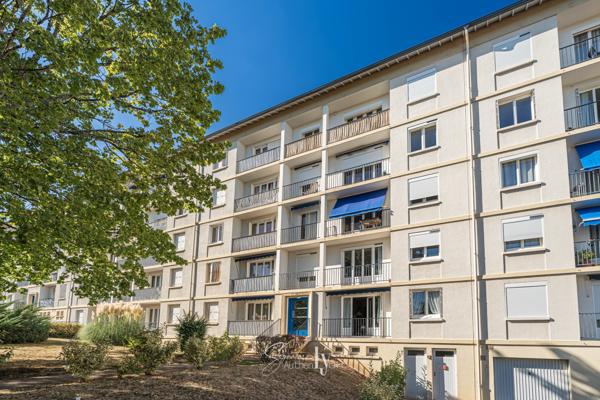 Appartement
         4 pièces
        - 70 m² Exclusivité 144 900 € *