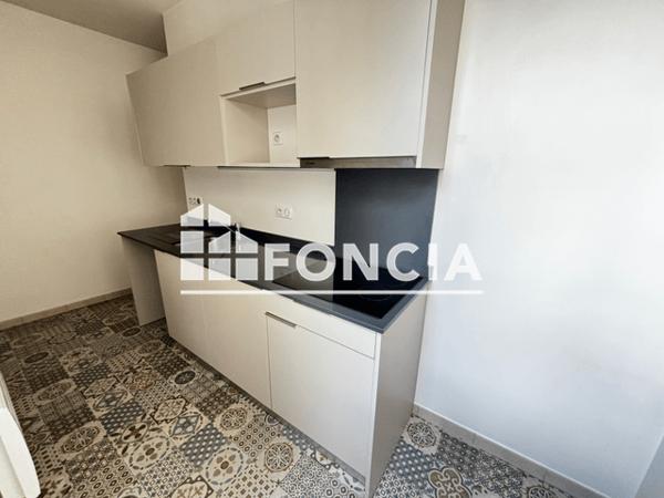 Location Appartement 3 pièces 74.17 m² - 8 RUE DU CYGNE Tours 37000