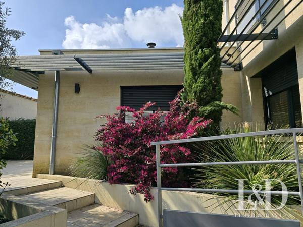 NOUVEAUTE - Bouscat centre -  Elégante contemporaine en pierre avec jardin et garage