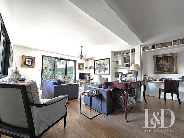 NOUVEAUTE - Bouscat centre -  Elégante contemporaine en pierre avec jardin et garage