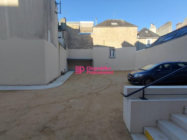 BUREAUX - 102 M2 - QUIMPER CENTRE