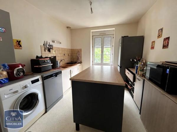 Appartement à louer 5 pièces 88m² Alençon (61000)