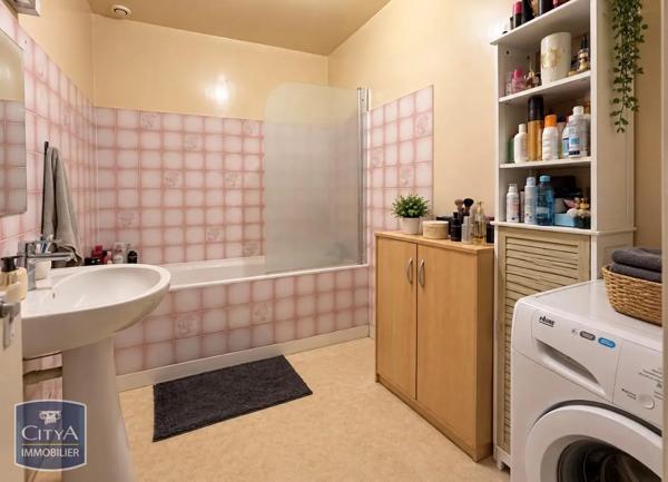 Appartement à louer 4 pièces 88m² Alençon (61000)