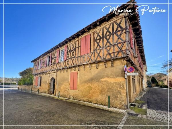 Bâtisse de caractère à colombages – 420 m² – terrain 1 350 m² – cœur de bastide MASSEUBE