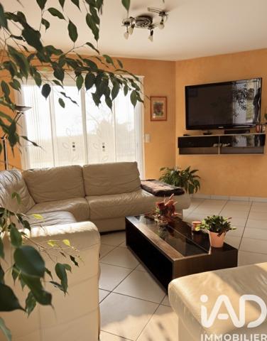 Maison à vendre 6 pièces 138 m² Alleuze