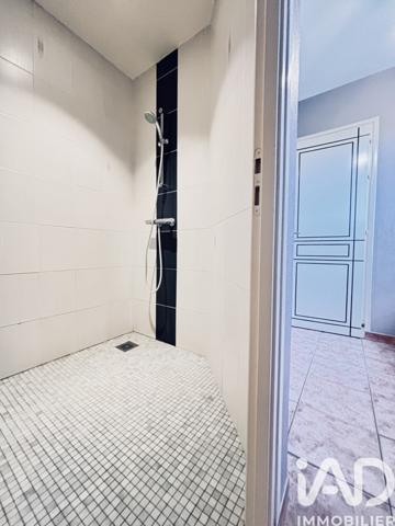 Maison à vendre 6 pièces 138 m² Alleuze