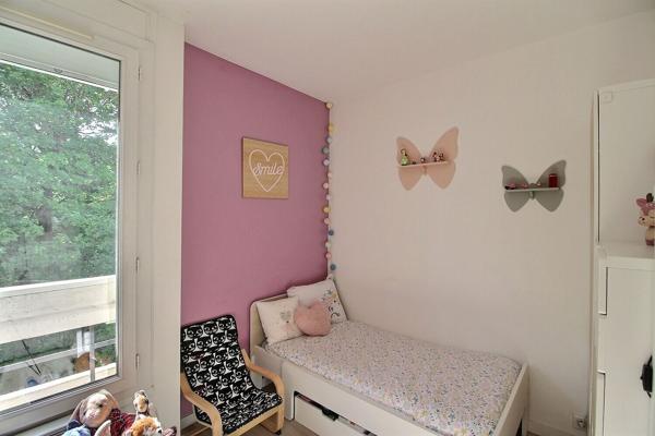 Appartement 4 pièces d'exception à vendre au coeur du vieux Massy  avec loggia, parkings et cave