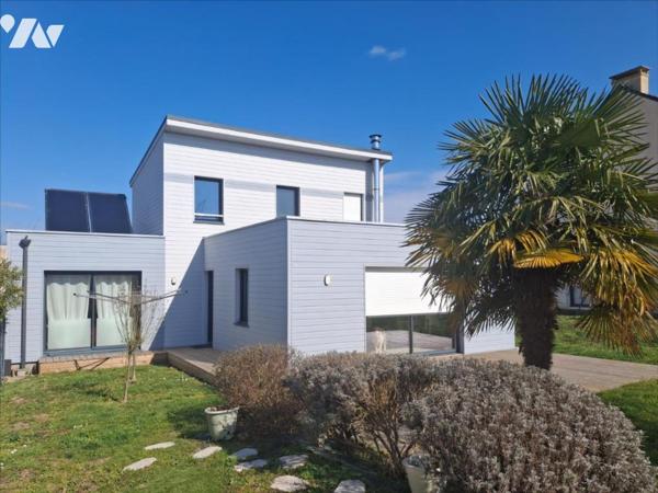 Couëron, maison récente de 117 m2, 4 ch, deux bains