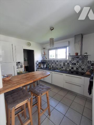 Couëron, maison récente de 117 m2, 4 ch, deux bains