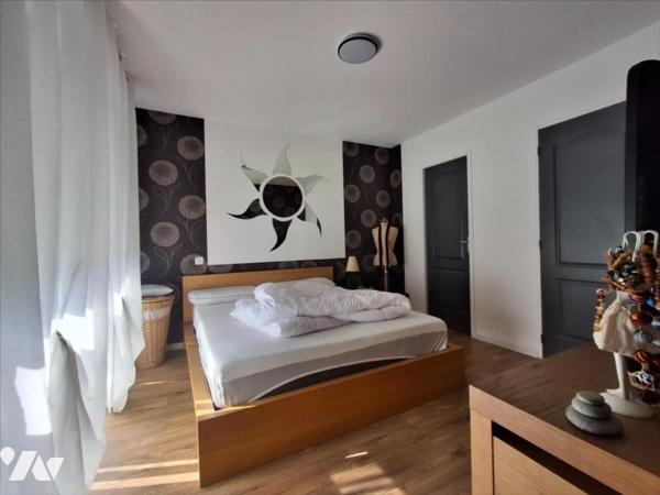 Couëron, maison récente de 117 m2, 4 ch, deux bains