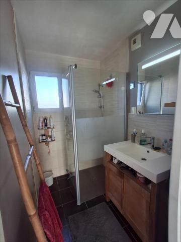 Couëron, maison récente de 117 m2, 4 ch, deux bains