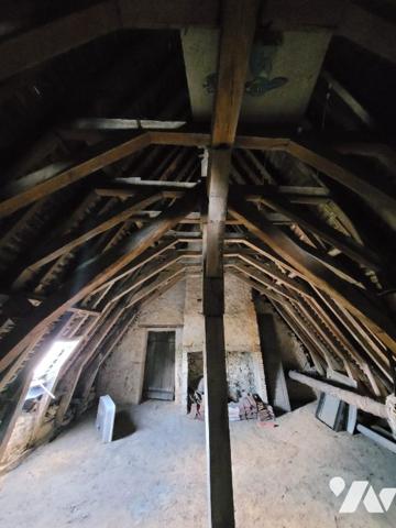 Propriété du XVIe siècle avec dépendances