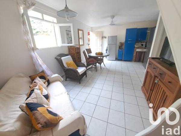 Maison traditionnelle 3 pièces de 100 m² à Sainte-Anne (97180)