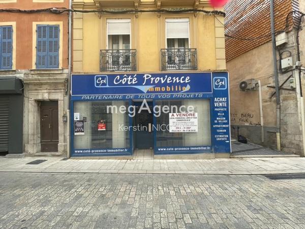 Local Commercial à BRIGNOLES, 83170 - 4 pièces 85m²