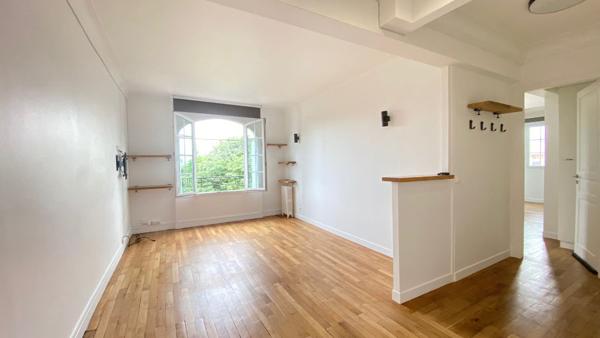 COURBEVOIE - 7 min gare SNCF Bécon - 3 pièces - 55 m²