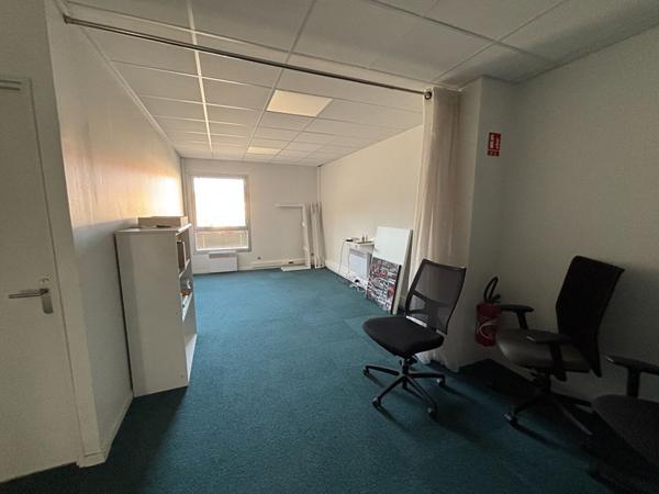 Bureaux Bourg En Bresse 177.29 m2