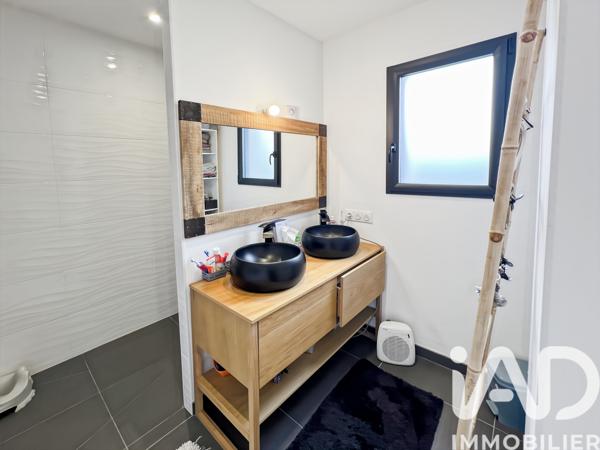 Maison à vendre 7 pièces 167 m² Saint-Aubin-d'Aubigné