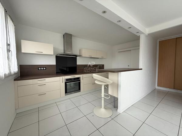 Appartement Poissy 3 pièce(s) 67 m2 €180 000 ** - Référence 8955